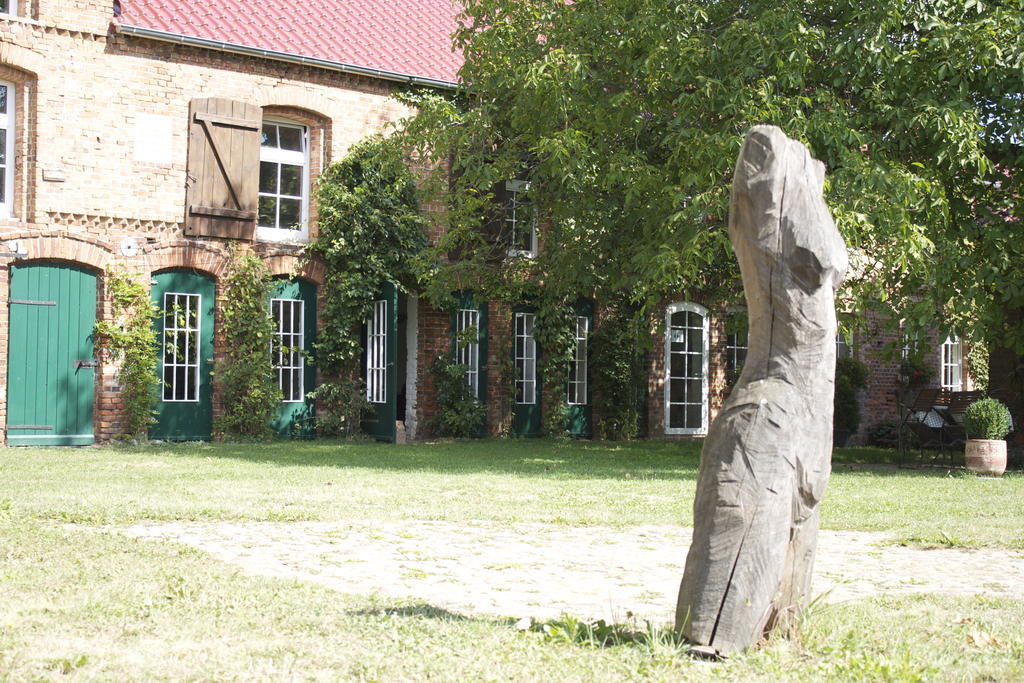Pension Kunsthof Dahrenstedt ภายนอก รูปภาพ