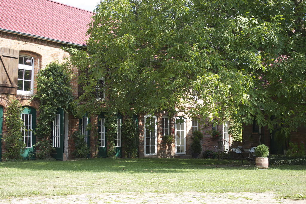 Pension Kunsthof Dahrenstedt ภายนอก รูปภาพ