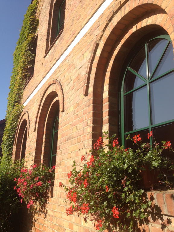 Pension Kunsthof Dahrenstedt ภายนอก รูปภาพ