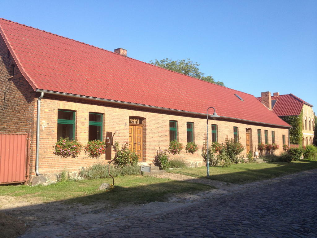 Pension Kunsthof Dahrenstedt ภายนอก รูปภาพ