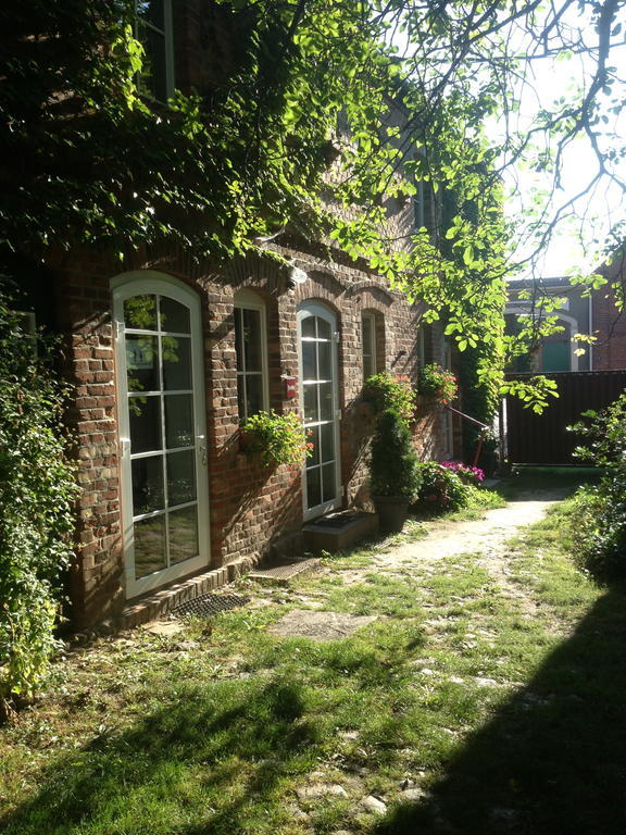 Pension Kunsthof Dahrenstedt ภายนอก รูปภาพ